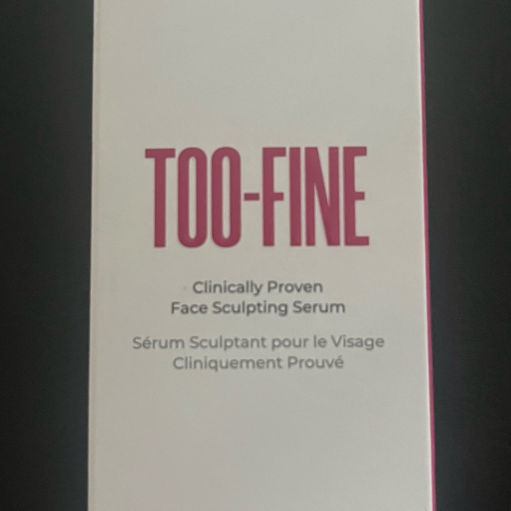 TOO-FINE Face Sculpting Serum - White and Pink